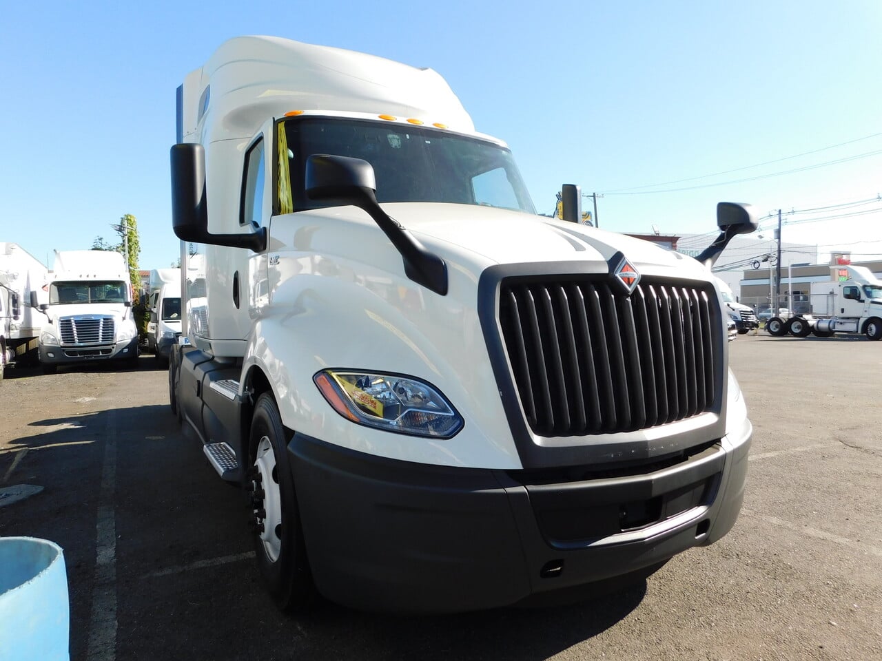 2023 INTERNATIONAL LT Tandem Axle Sleeper #1 2023 INTERNATIONAL LT Tandem Axle Sleeper #1